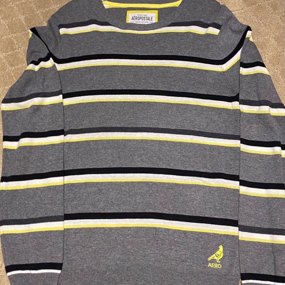 Aeropostale Men's Long-Sleeve sweater - Size M